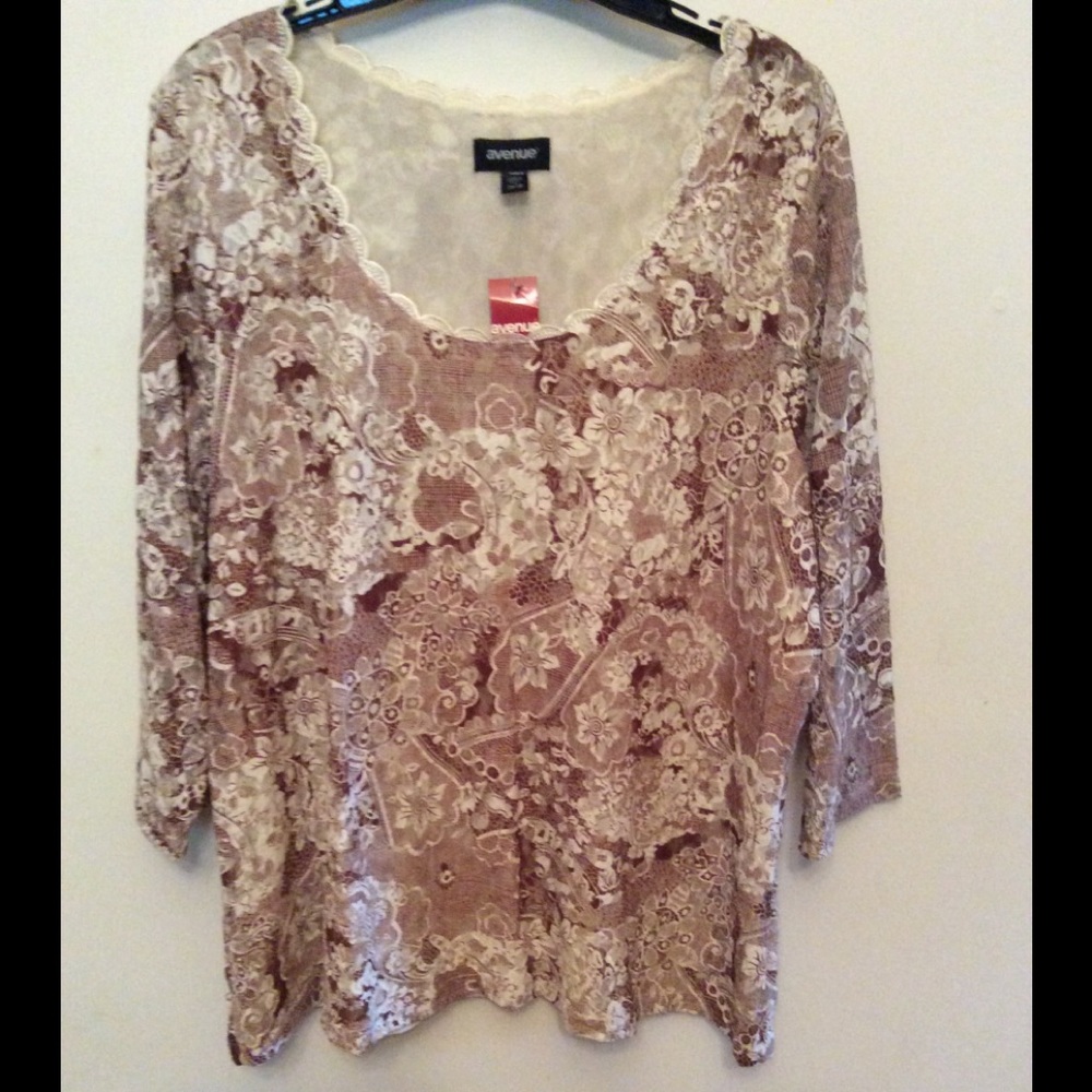 Avenue  Feminine Stretch Lace Floral  Blouse